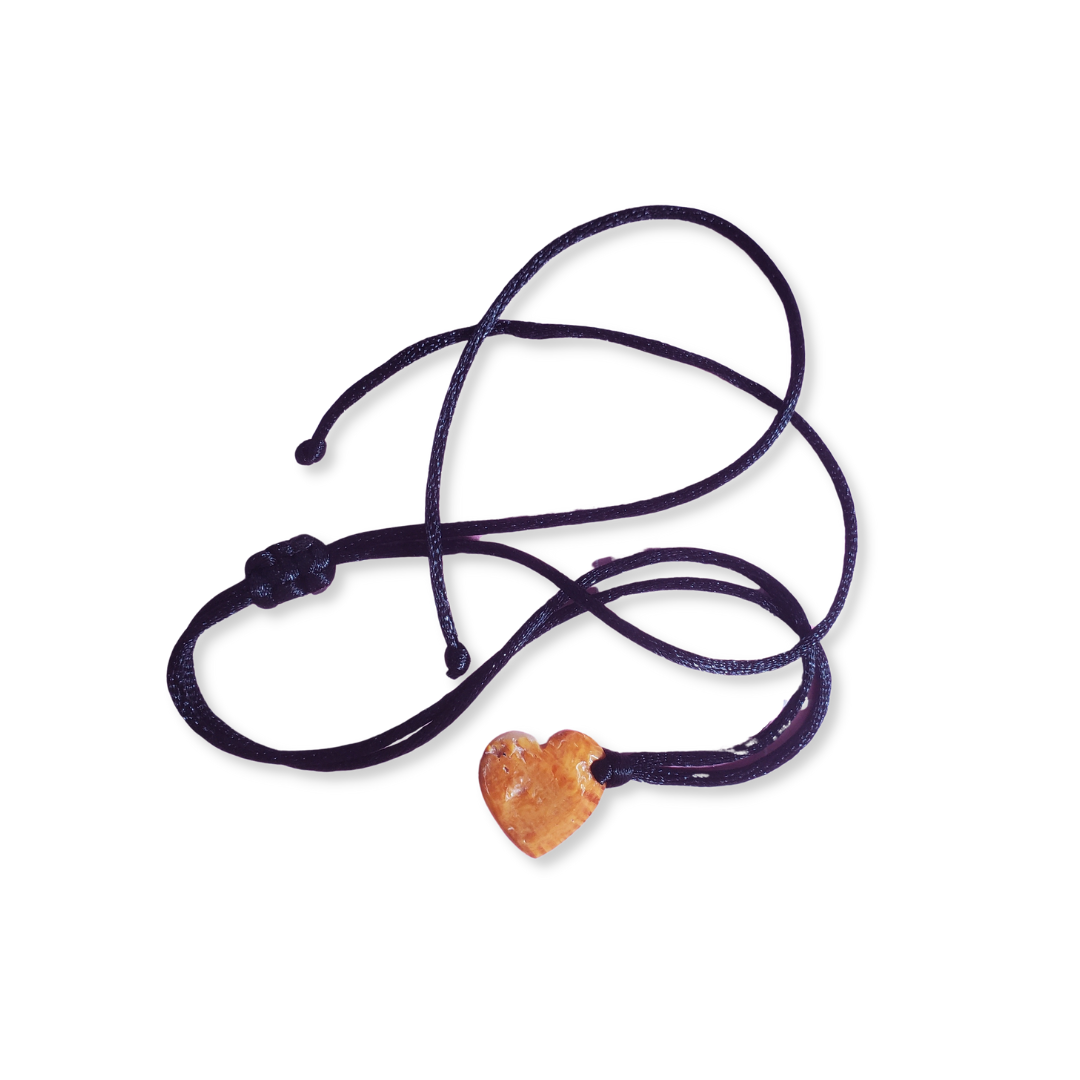 Banidosu Shells - Heart Pendant Necklace