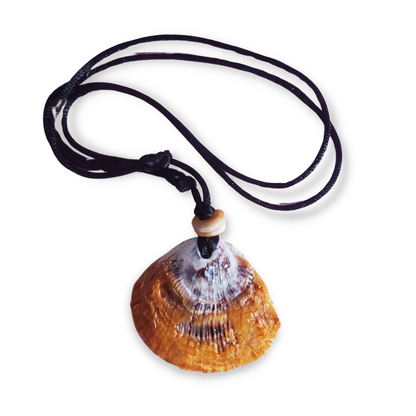Banidosu Shells - Spondylus Pendant Necklace