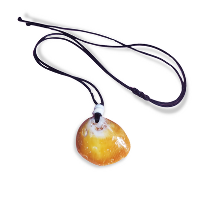 Banidosu Shells - Spondylus Pendant Necklace